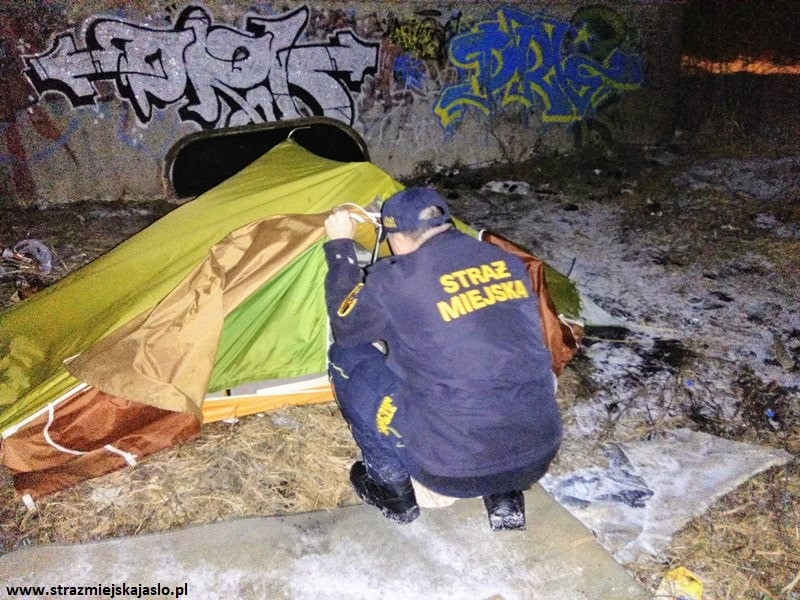 Straż Miejska uratowała bezdomnego - Jasło