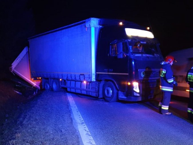 Pijany kierowca ciężarówki wjechał do rowu KPP Jasło