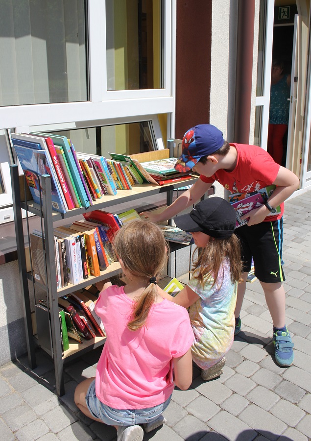 CzytaMy i rozwijamy wyobraźnię - Miejska Biblioteka Publiczna w Jaśle