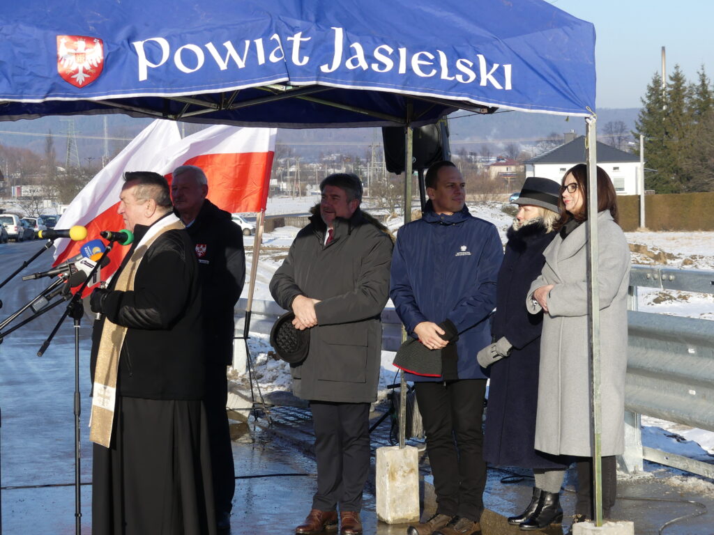 Most na Jasiołce połączył mieszkańców Sobniowa i Hankówki