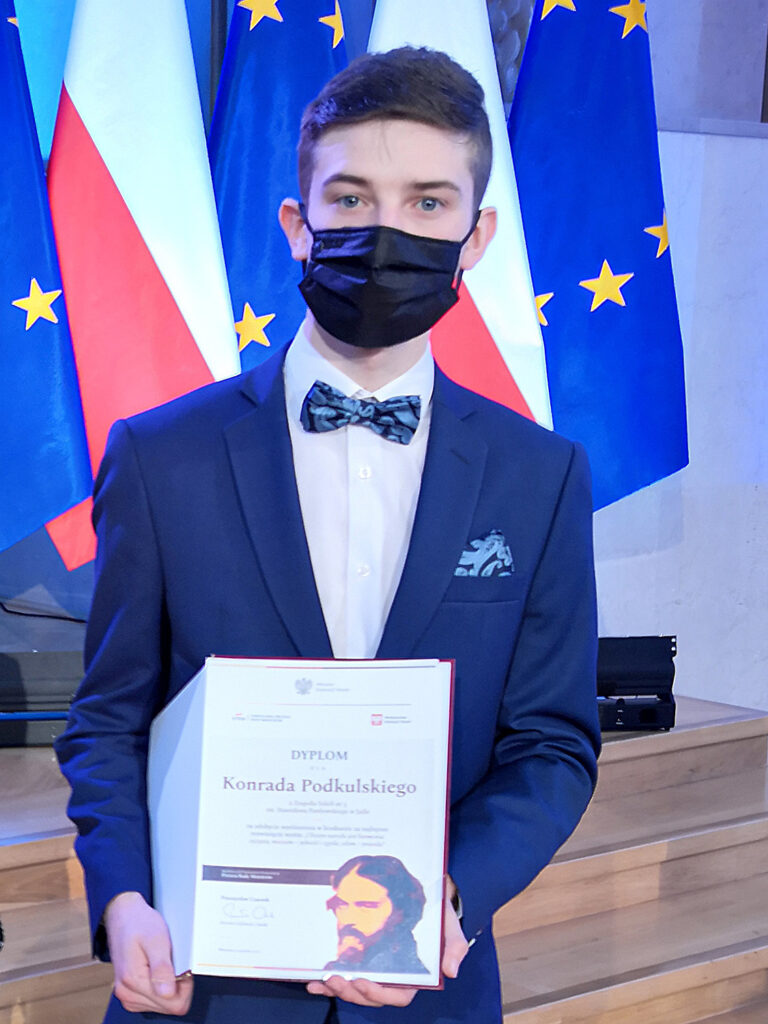 Uczeń Zespołu Szkół nr 3 w Jaśle otrzymał nagrodę z rąk ministra Czarnka