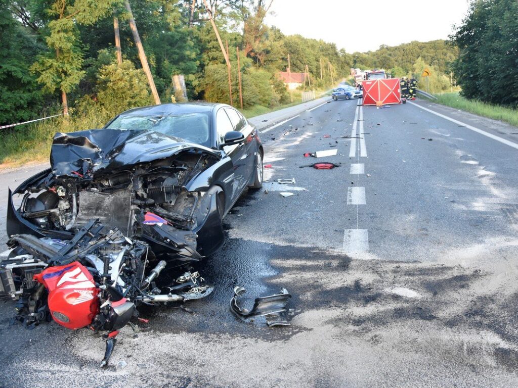Tragiczny wypadek na drodze krajowej 28 w Skołyszynie. Nie żyje 47-letni motocyklista
