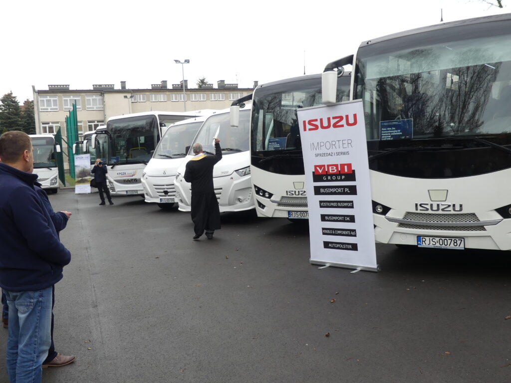 PGZK „Jasiel” zakupił dziewięć fabrycznie nowych autobusów