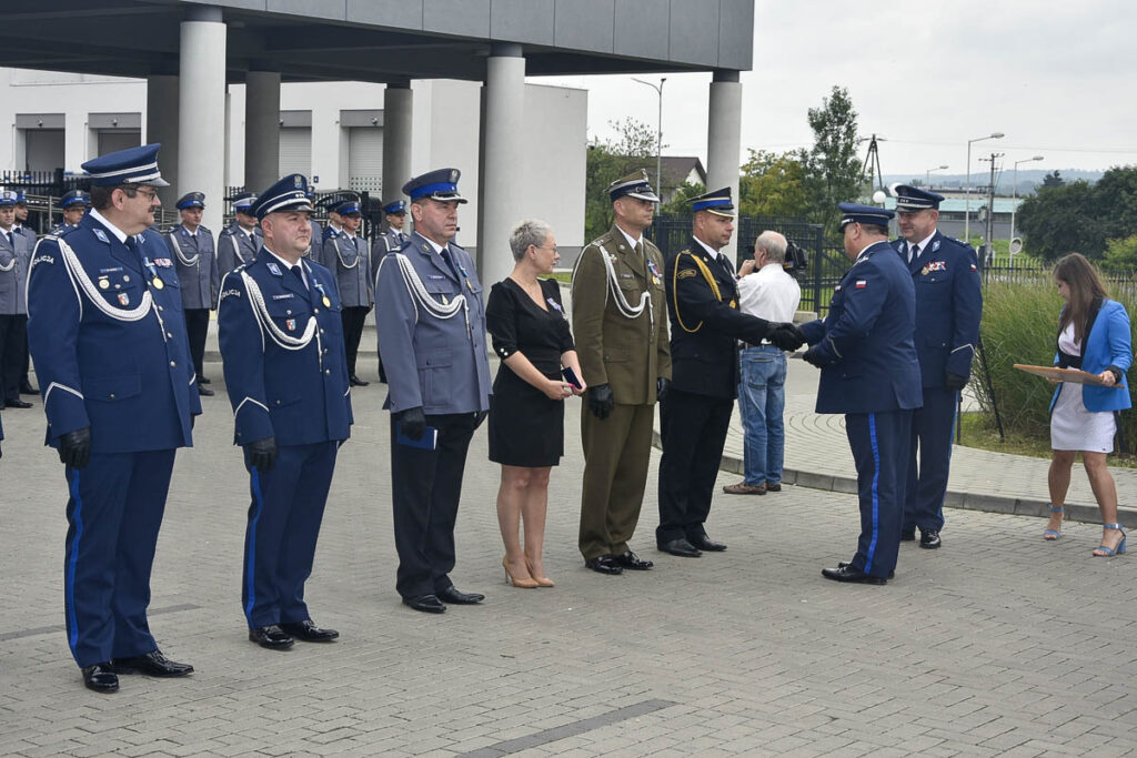 Święto Policji w Jaśle. W tym roku awansowano aż 41 jasielskich funkcjonariuszy