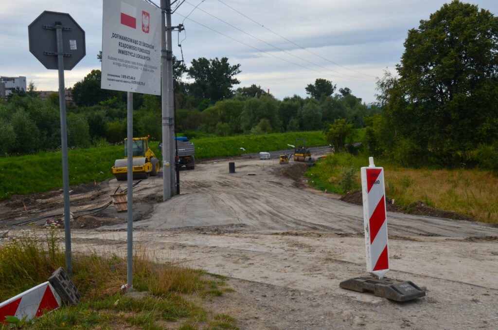 Warzycka strefa inwestycyjna i osiedle Gądki – trwa budowa nowych dróg