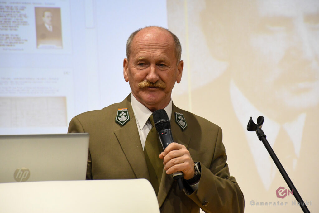 dr Edward Marszałek podczas 40. rocznicy urodzin prof. Szymona Wierdaka