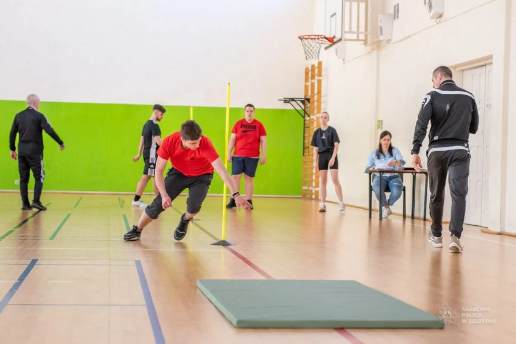 Spektakularny sukces licealistów z Kołaczyc na Ogólnopolskiej Olimpiadzie Policyjnej