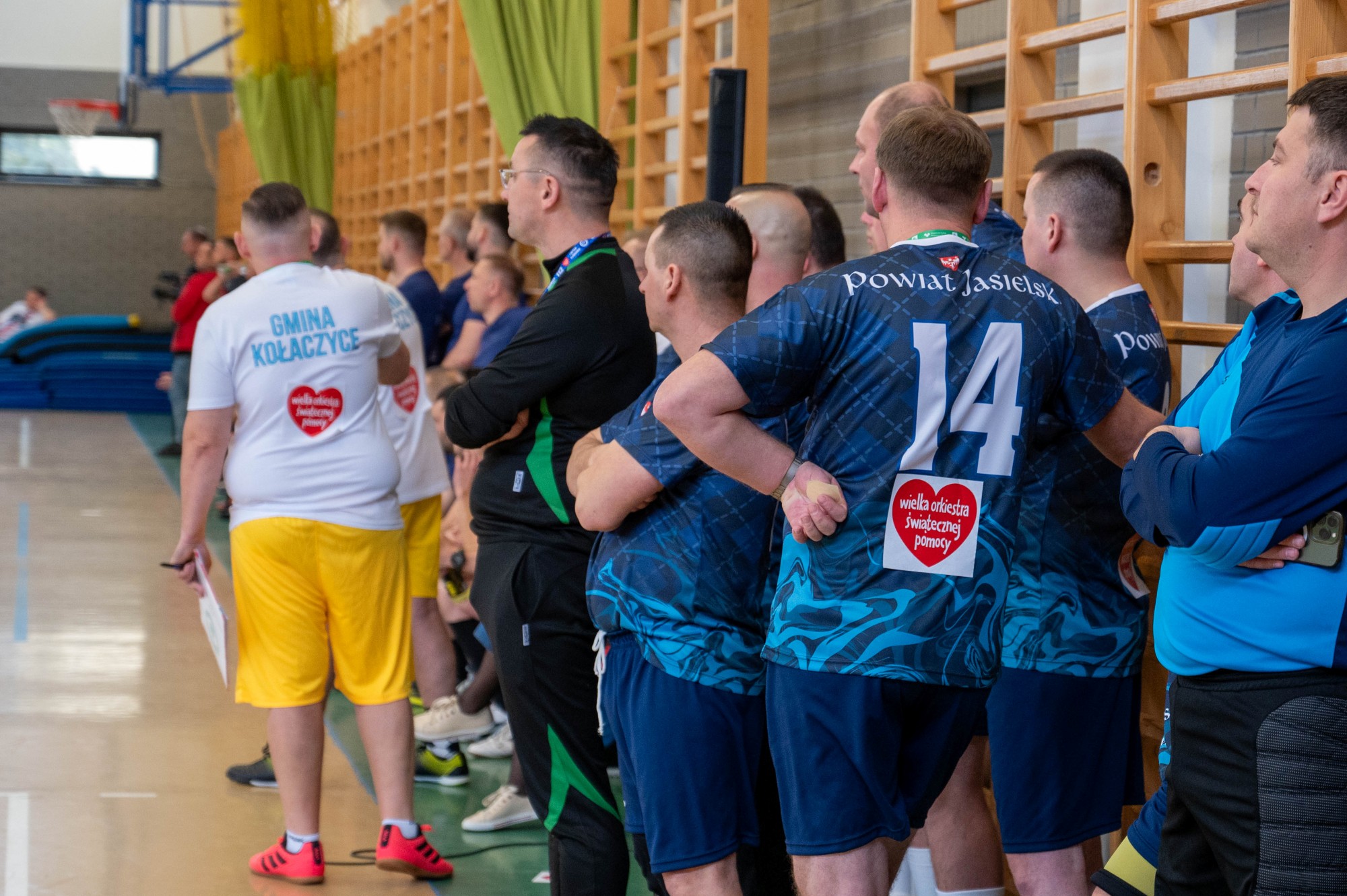 „graMy z Orkiestrą” w Jaśle – emocje, bramki i euforia mieszkańców w turnieju piłki nożnej WOŚP!