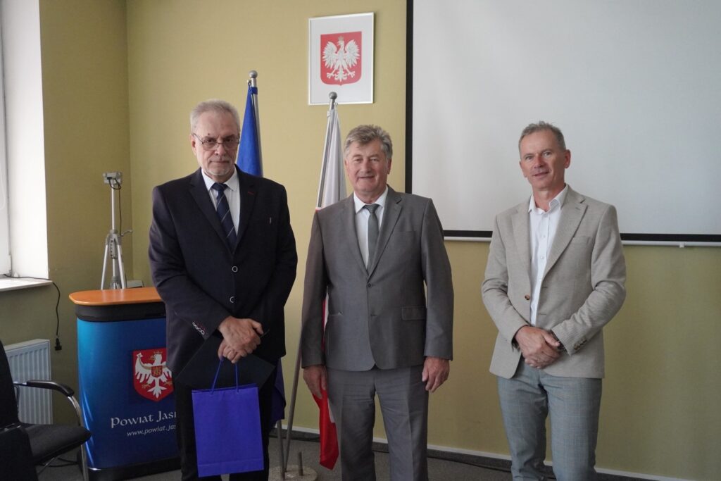 Po latach pracy odchodzą na emeryturę. W Jaśle podziękowano nauczycielom