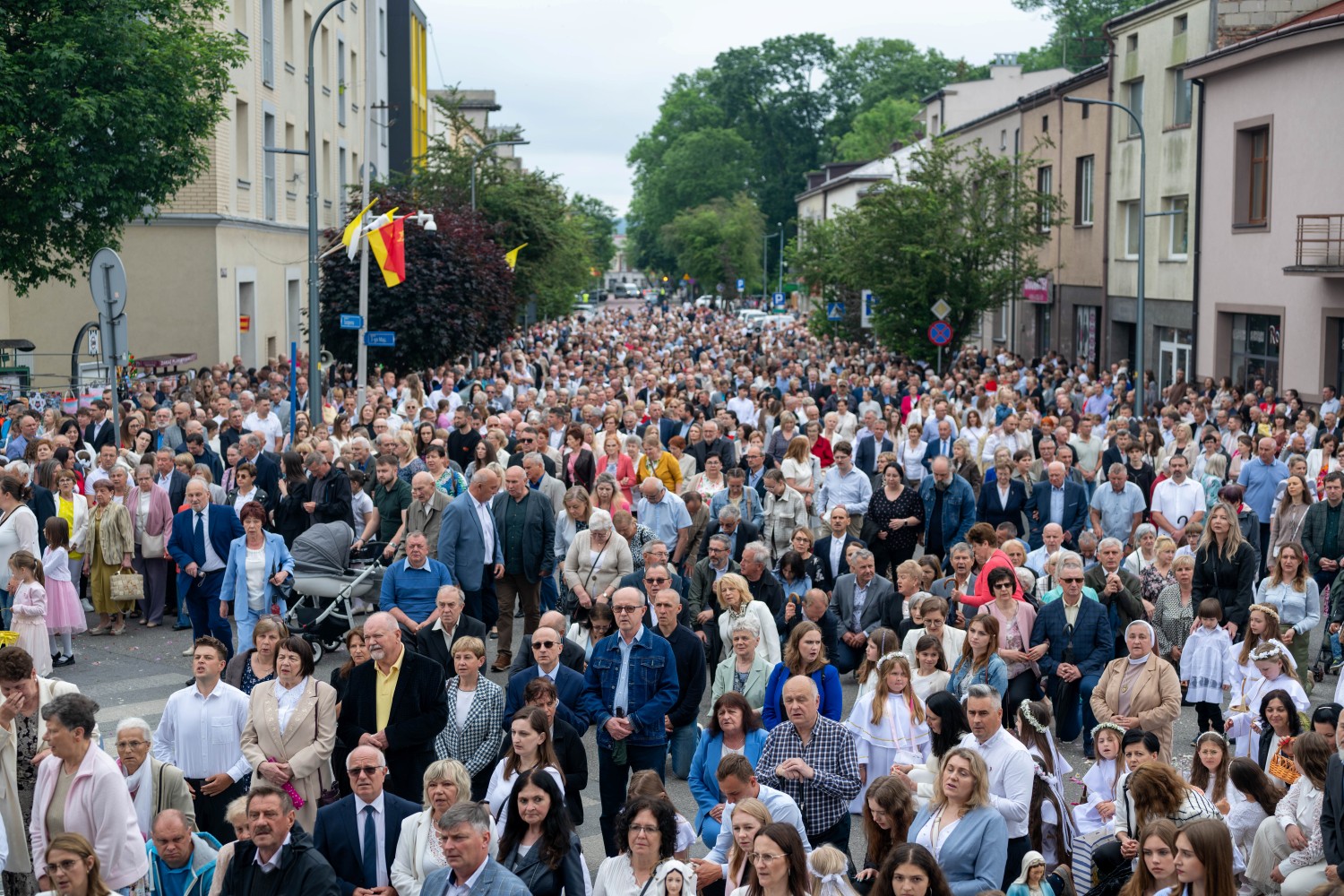 Boże Ciało w Jaśle 2026. Fotorelacja z procesji ulicami miasta